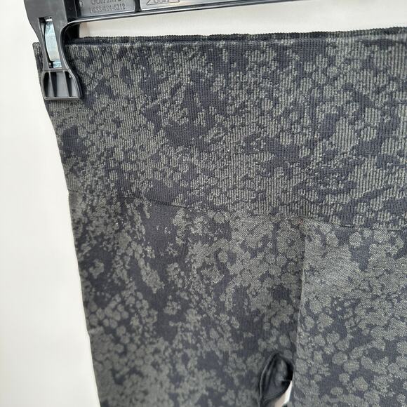 Gymshark Seamless Leggings // XS - Picture 3 of 7